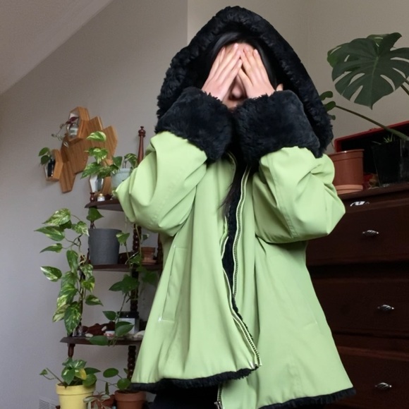 Green faux fur lined jacket - Picture 2 of 5